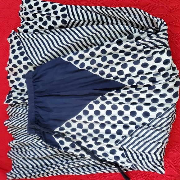 Full Lenth Maxi skirt lined - Picture 2 of 3